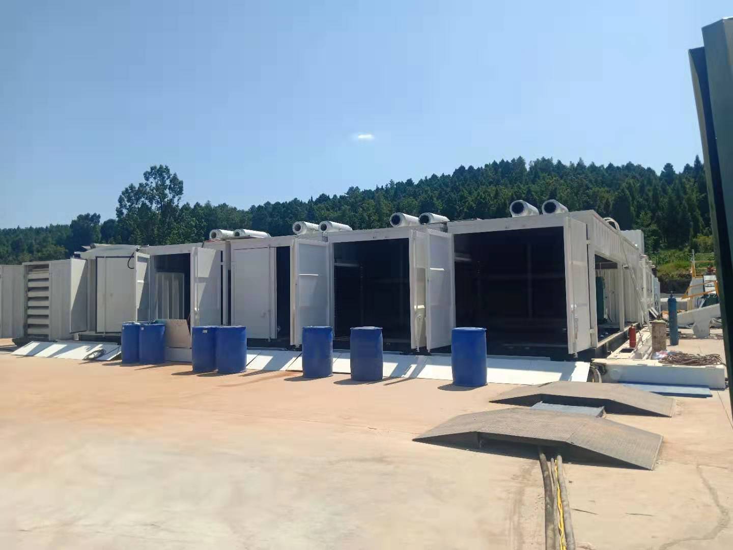 喜訊！中石化華東石油工程有限公司再次與我公司簽訂4臺(tái)1100KW集裝箱低噪音發(fā)電機(jī)組.